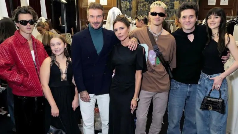 ‘Tentamos ser os melhores pais’: Victoria Beckham dá primeira declaração sobre briga com o filho Brooklyn